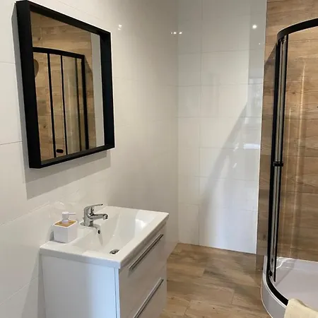 Kawalerki Basi Przy Dabrowskiego 22 Apartment Katowice