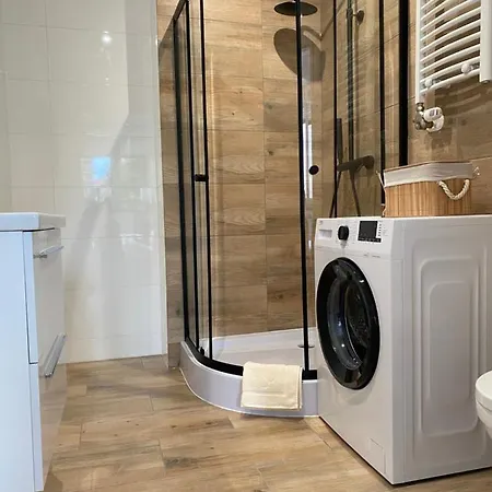Apartment Kawalerki Basi Przy Dabrowskiego 22 *