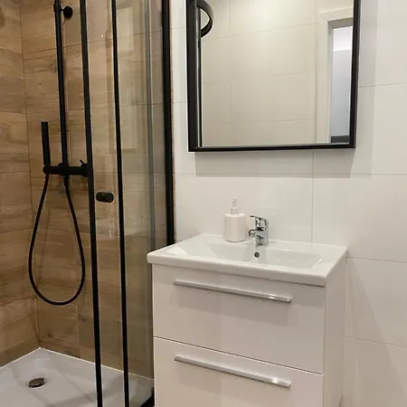 Apartment Kawalerki Basi Przy Dabrowskiego 22